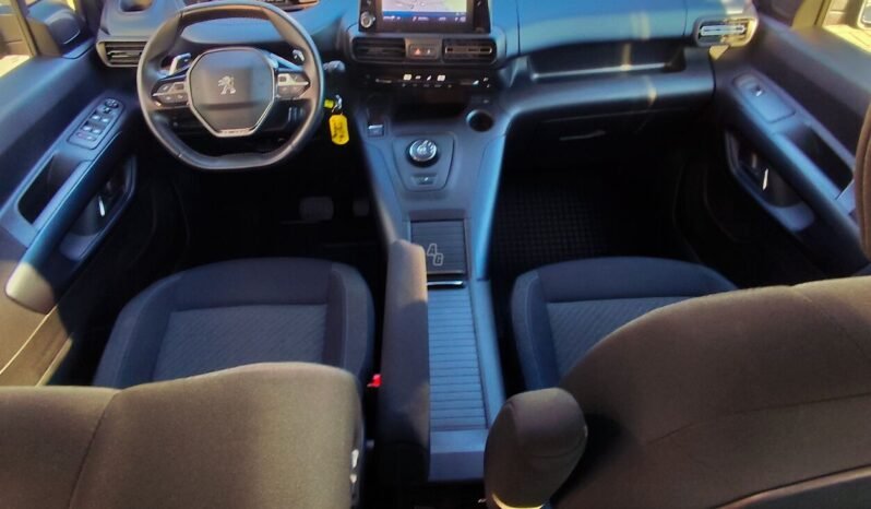 Peugeot Rifter pilnas