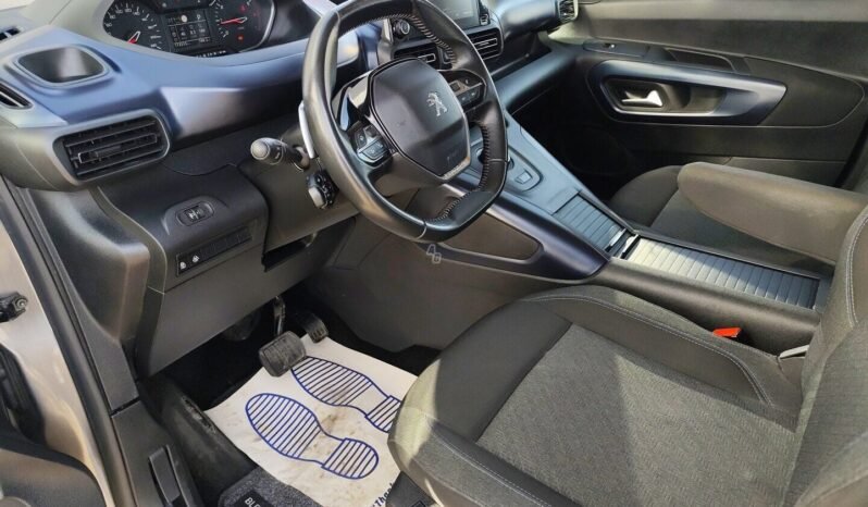 Peugeot Rifter pilnas