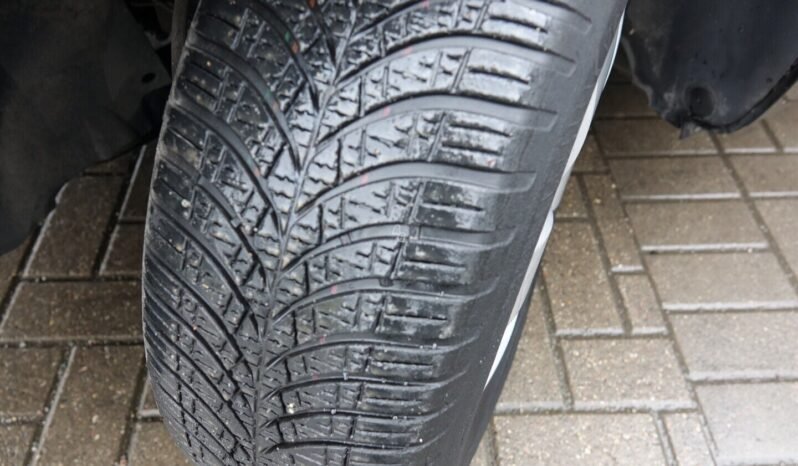 Renault Kangoo pilnas