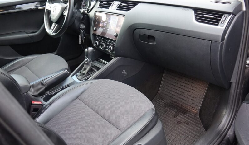 Skoda Octavia pilnas