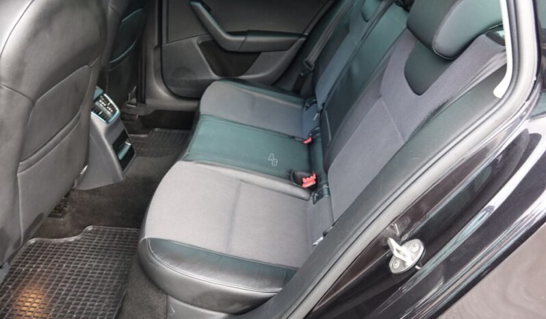 Skoda Octavia pilnas