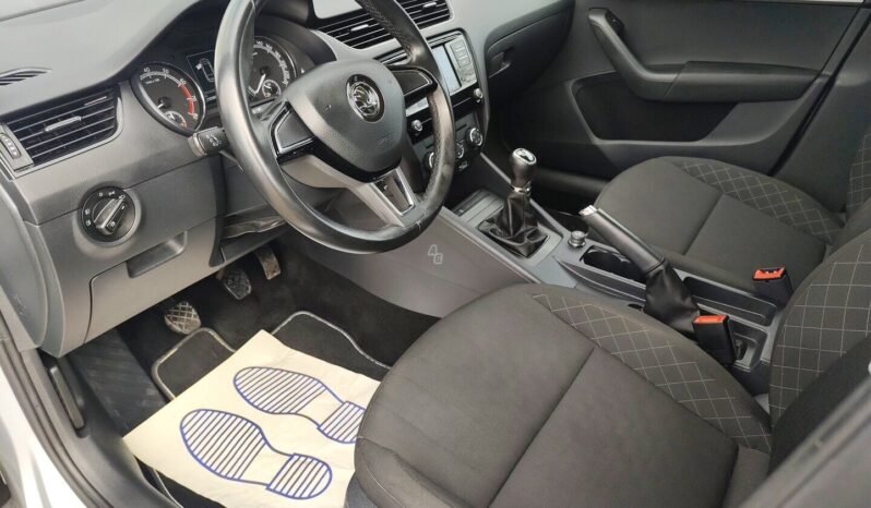 Skoda Octavia pilnas