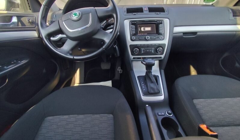 Skoda Octavia pilnas
