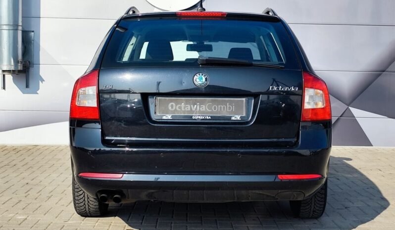 Skoda Octavia pilnas