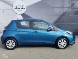 Toyota Yaris pilnas