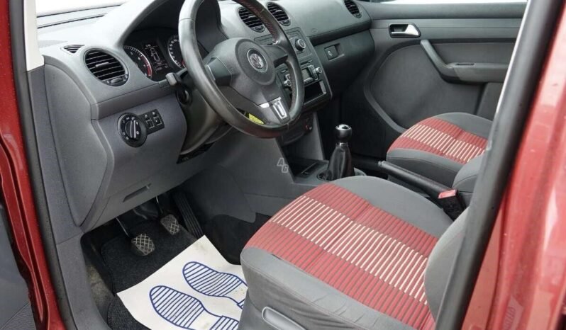 Volkswagen Caddy pilnas