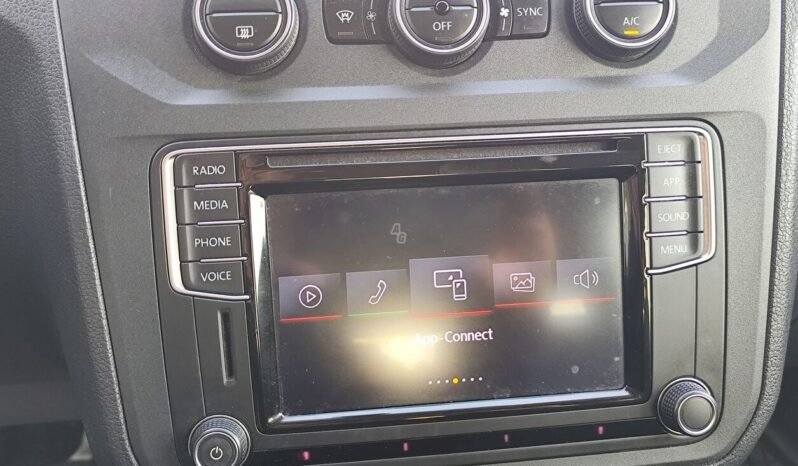 Volkswagen Caddy pilnas