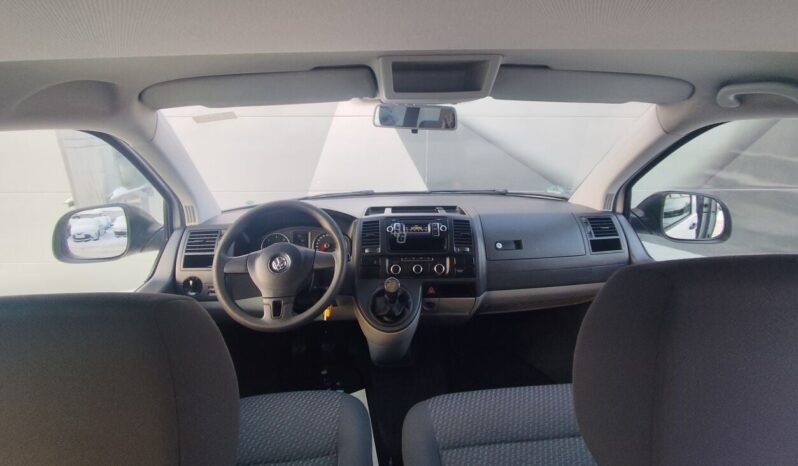 Volkswagen Caravelle pilnas