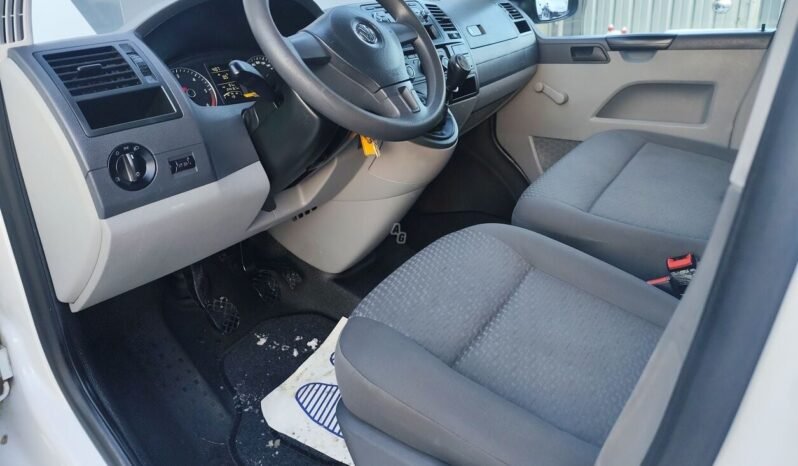 Volkswagen Caravelle pilnas