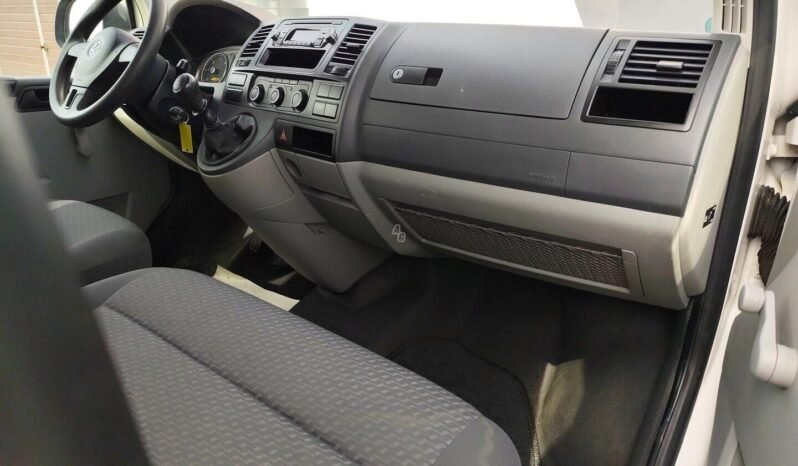 Volkswagen Caravelle pilnas