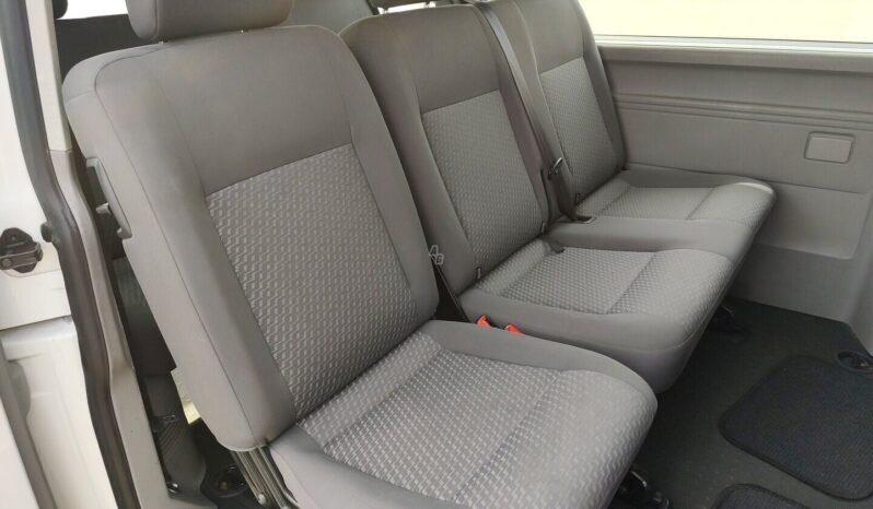 Volkswagen Caravelle pilnas