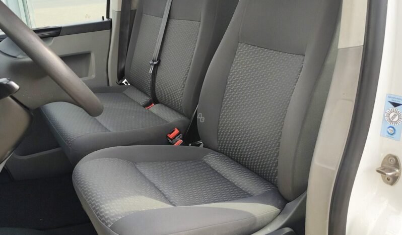 Volkswagen Caravelle pilnas