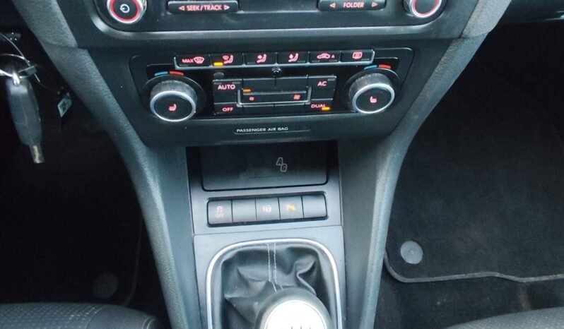 Volkswagen Golf pilnas