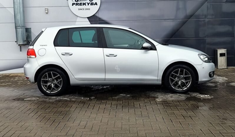Volkswagen Golf pilnas