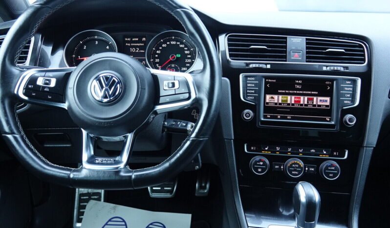 Volkswagen Golf pilnas