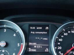 Volkswagen Golf pilnas