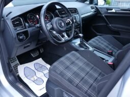 Volkswagen Golf pilnas