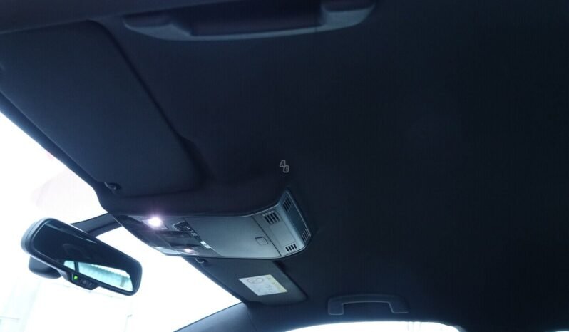 Volkswagen Golf pilnas