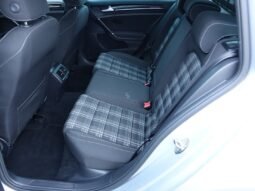 Volkswagen Golf pilnas