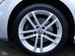 Volkswagen Golf pilnas