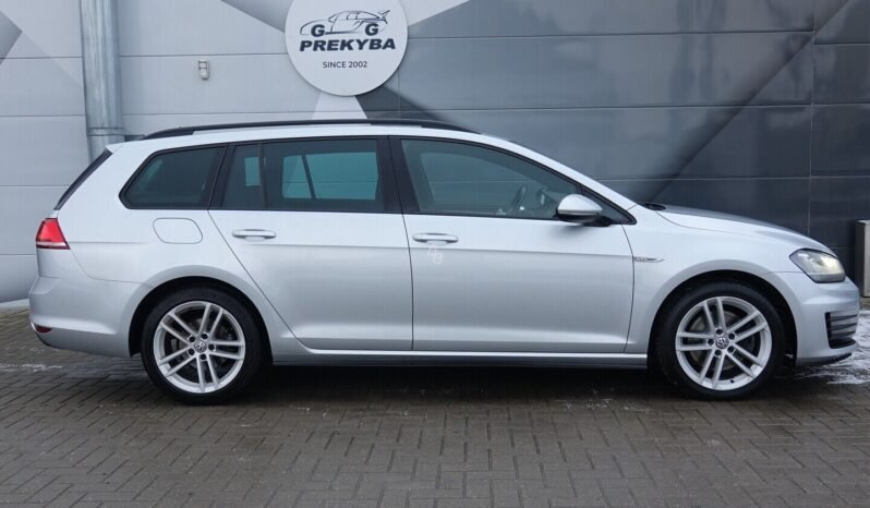 Volkswagen Golf pilnas