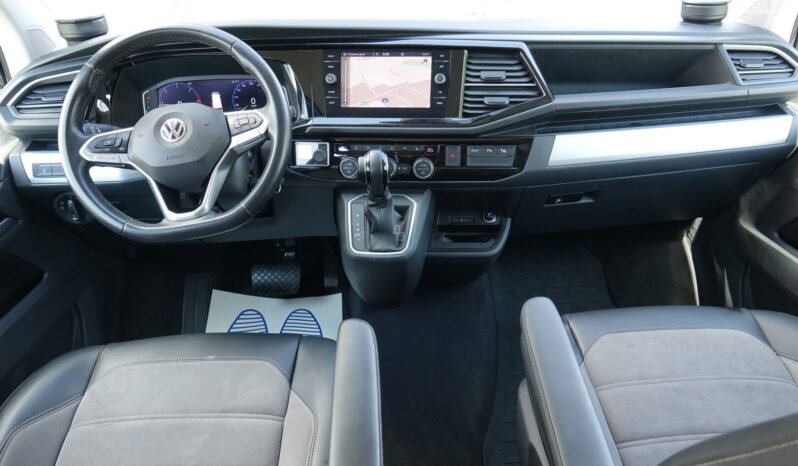 Volkswagen Multivan pilnas