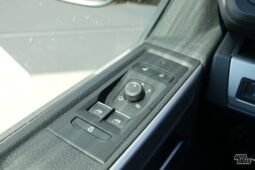 Volkswagen Multivan pilnas