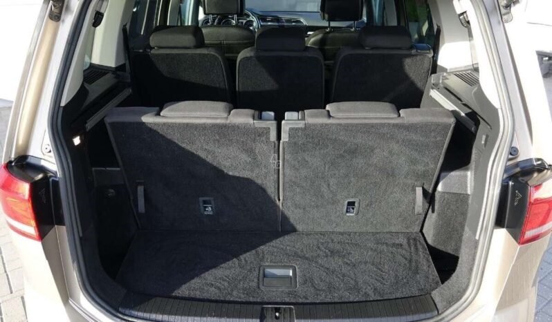 Volkswagen Touran pilnas