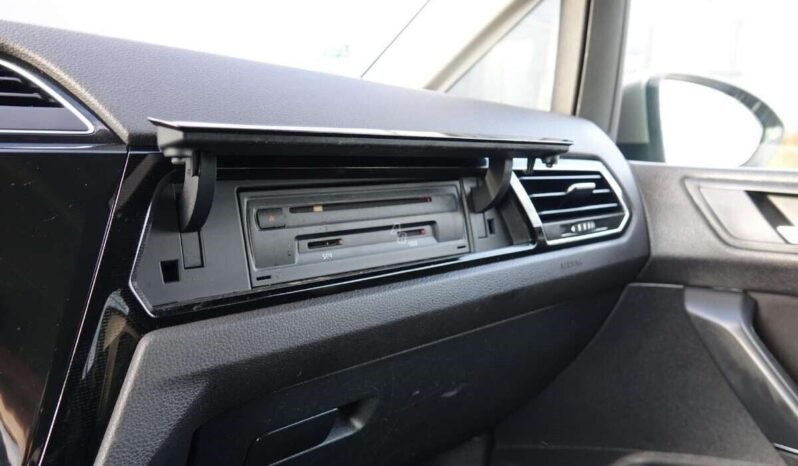 Volkswagen Touran pilnas