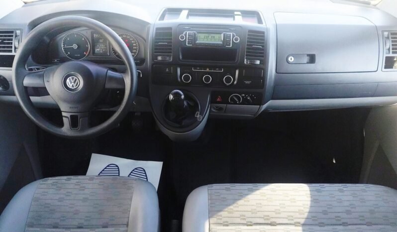 Volkswagen Transporter pilnas