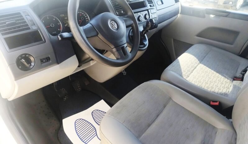 Volkswagen Transporter pilnas