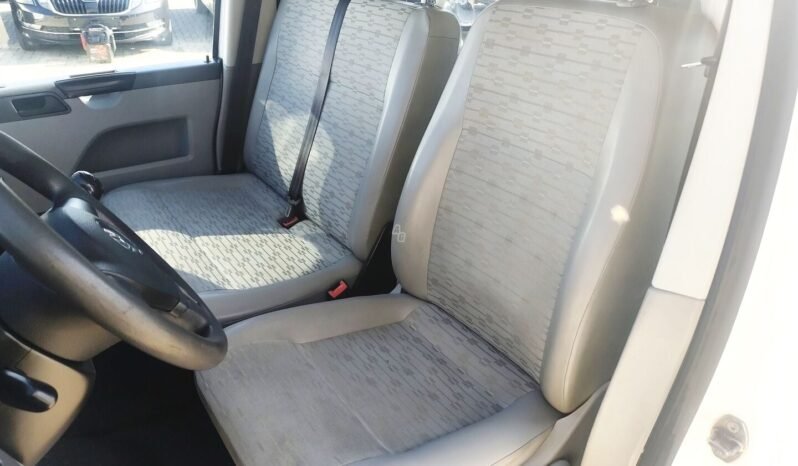 Volkswagen Transporter pilnas