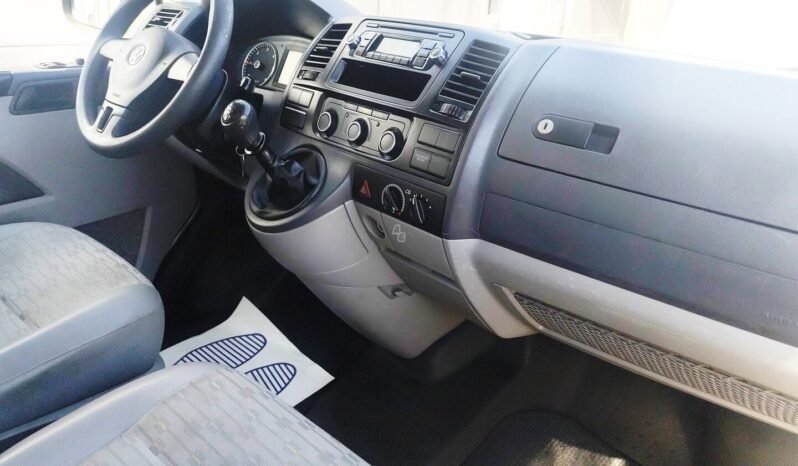 Volkswagen Transporter pilnas