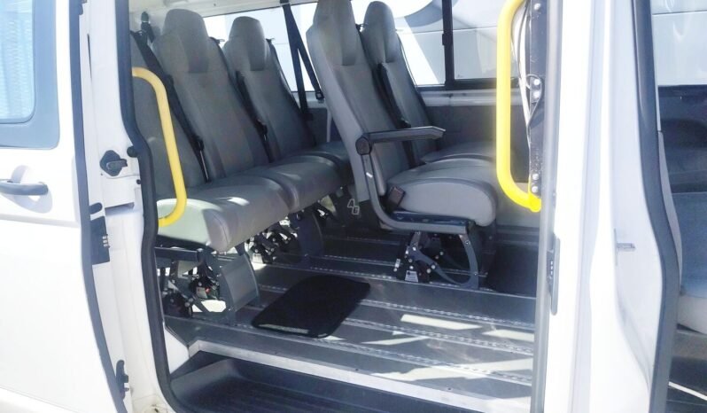 Volkswagen Transporter pilnas