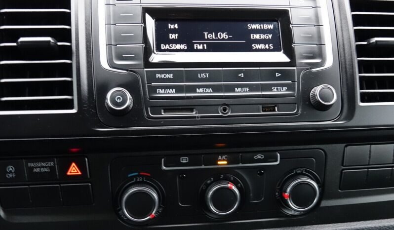 Volkswagen Transporter pilnas