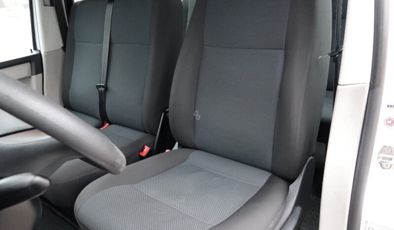 Volkswagen Transporter pilnas