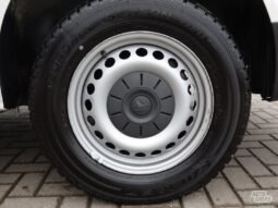 Volkswagen Transporter pilnas