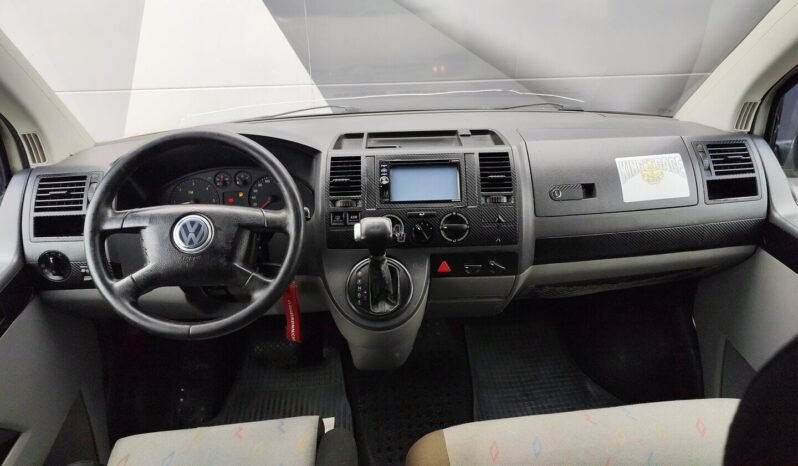 Volkswagen Transporter pilnas