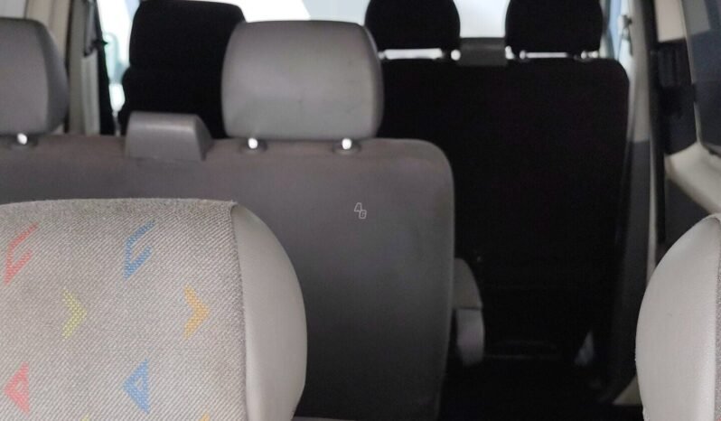 Volkswagen Transporter pilnas