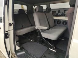 Volkswagen Transporter pilnas