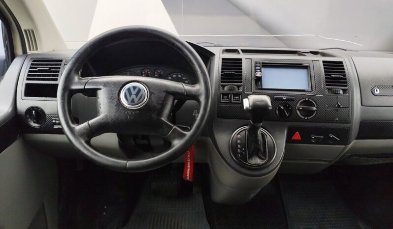 Volkswagen Transporter pilnas