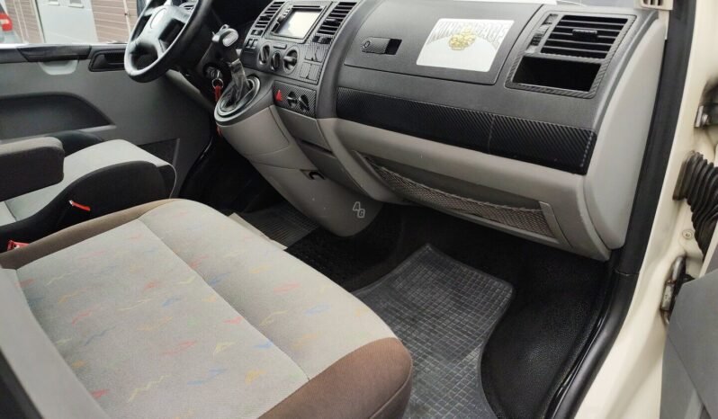 Volkswagen Transporter pilnas