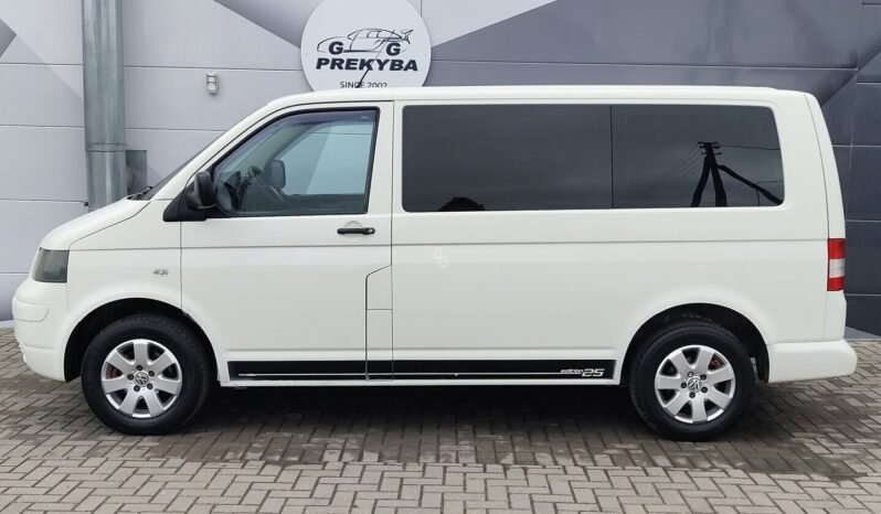 Volkswagen Transporter pilnas