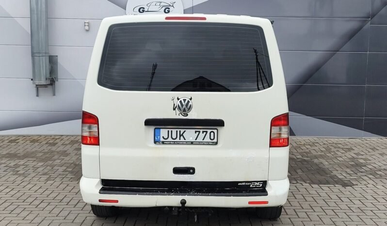 Volkswagen Transporter pilnas