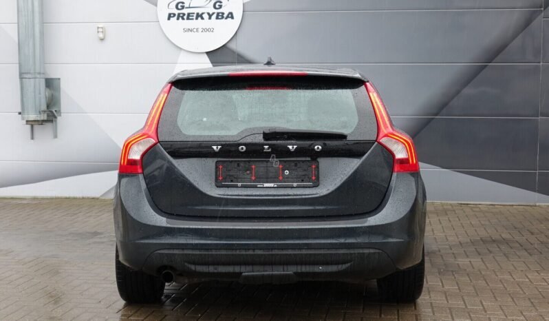 Volvo V60 pilnas