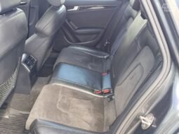 Audi A4 pilnas