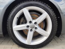 Audi A4 pilnas