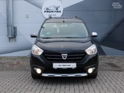 Dacia Dokker pilnas