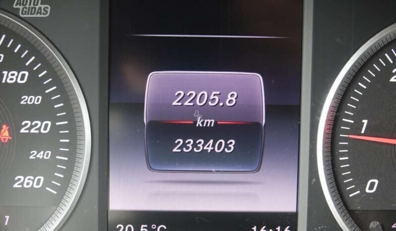 Mercedes-Benz C 180 pilnas
