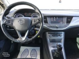 Opel Astra pilnas